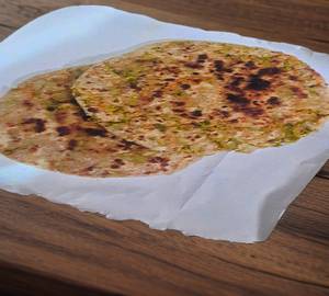 Paneer Pyaz Paratha
