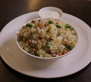Sabudana Khichdi And Dahi                                            