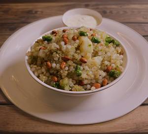 Sabudana Khichdi with Dahi