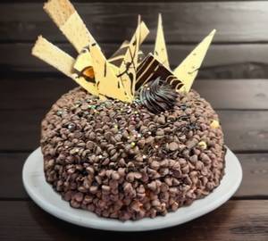 Chocochips Dome Cake