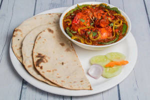 Chicken Tikka Masala And 4 Tandoori Roti Combo