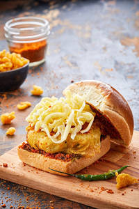 Panner Vada Pav