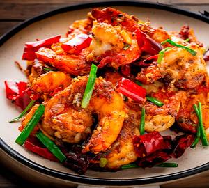 Dry Chilly Prawn (8Pcs)