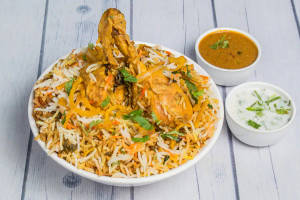 Chicken Hyderabadi Dum Biryani