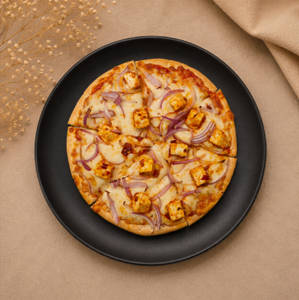 Chilli Paneer Pizza