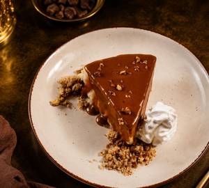 Salted Caramel Basque Cheesecake [150 G]