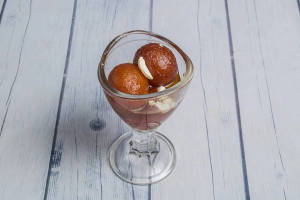 Gulab Jamun (2pcs)