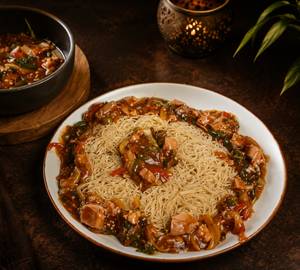 Pan Fried Noodles With Chicken