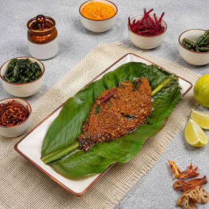 Aila Pollichathu - Mackerel Banana Leaf Roast