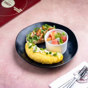 Healthy Fellows Omelette