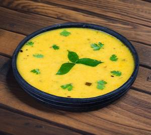 Veg Gujarati Khatti meethi Kadhi