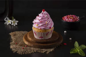 Strawberry Cup Cake