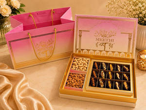 Pink Tree Stuffed Khajoor & Dryfuit Hamper