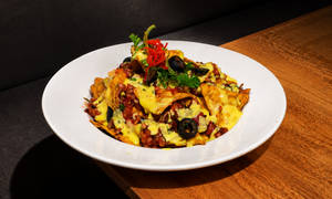 Cheesy Nachos