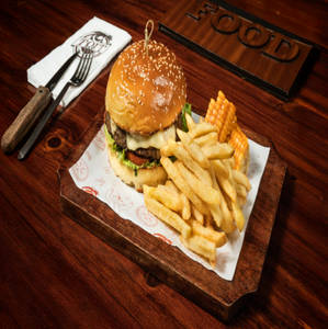 Toit B**f Burger