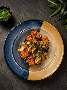 Crispy Soya Garlic Tofu & Nuts