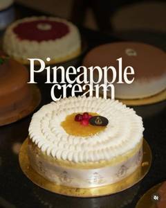 Pineapple cake