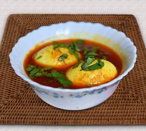Egg Curry 1 Egg With Aloo