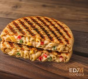 Grilled Creamy Pasta Kulcha