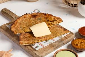Amritsari Chicken Kulcha With Chicken Keema Gravy