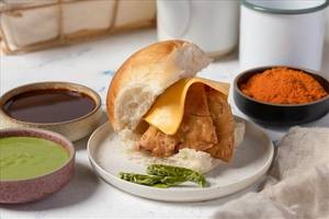 Cheese Samosa Pav