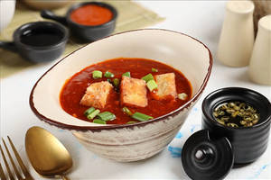 Paneer in Schezwan Sauce