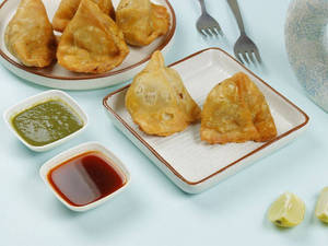 Samosa [1 Pc]