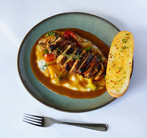 Thyme Marinated Grill Chicken With Cassava