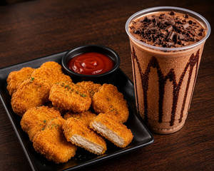 Moon Crunch Combo (chicken Nuggests & Chocolate Milkshake )