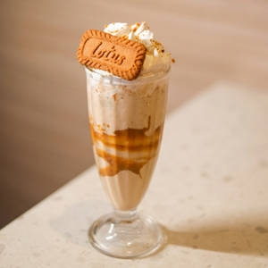 Biscoff Cheesecake Shake