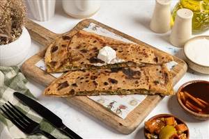 Omeletta Tawa Paratha with Curd