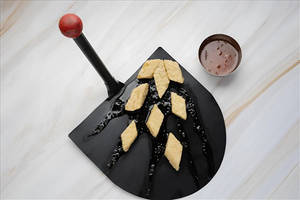 Dragon Cubes with Black Pepper [Corn Cubes]