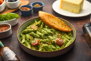 Pasta In Pesto Sauce