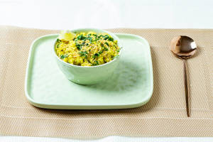 Kande Pohe / Onion Poha