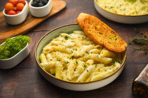 Pasta In White Sauce