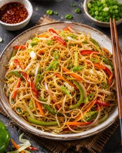 Veg Hakka Noodle