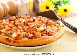 Range Chicken Pizza