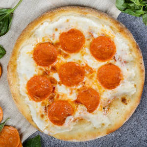8" Creamy Chicken Pepperoni Pizza