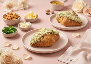 Chicken Tikka Cheese Croissant
