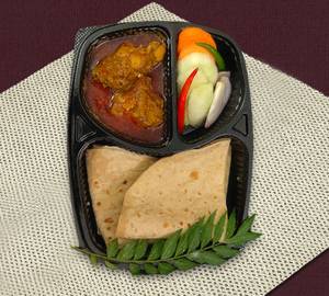 Roti 2 Pcs With Chicken Kasha 1 Pcs Thali