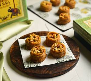 Oshe Bulbul Mixed fruit Baklava [4 Pieces]