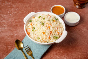 Veg Fried Rice (650ml)