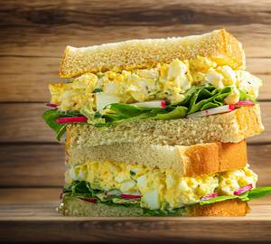 Simple Egg Sandwich