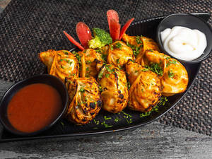 Tandoori Paneer Momo [8 pcs]