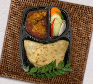 Paratha 2 Pcs With Chicken Kasha 1 pcs Thali