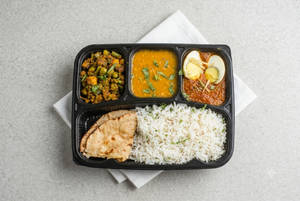 Punjabi Egg Regular Thali