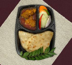 Paratha 2 Pcs With Chicken Kasha 2 pcs Thali