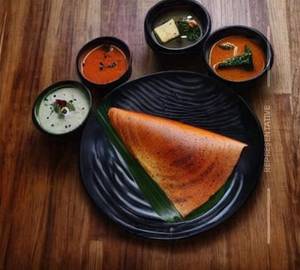 Chilly Paneer Dosa 