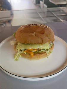 Classic Chicken Burger