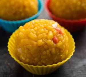 Traditional Boondi Laddu Box [250 G]